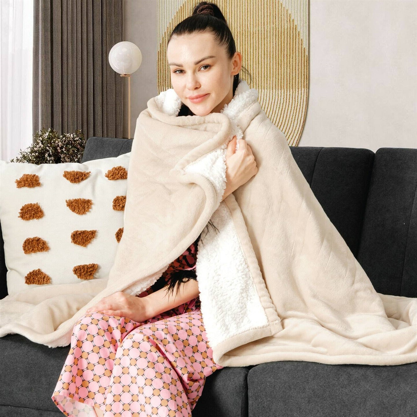 Heated Electric Sherpa Throw Blanket in Beige & White