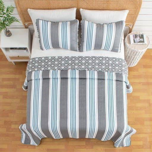 Full/Queen 3 Piece Grey Blue White Quilt Set